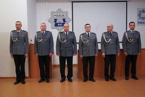 Kierownictwo kujawsko-pomorskiej oraz bydgoskiej komendy podczas uroczystości.